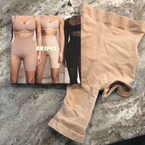 SKIMS Solution Short 1 (Left Slit)